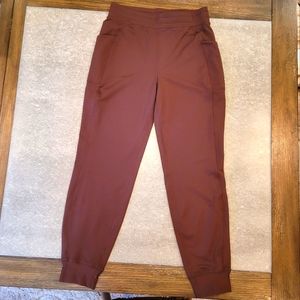 Fabletics On The Go Cold Weather Jogger Brown Small New With Tags